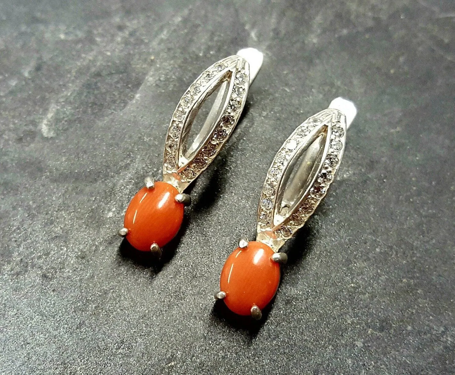 Drop Coral Earrings - Natural Red Coral Earrings - Vintage Oval Earrings